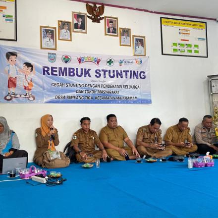 Pendekatan Keluarga Jadi Kunci: Desa Simpang Tiga Gelar Rembuk Stunting Capai Cakupan Posyandu 100%